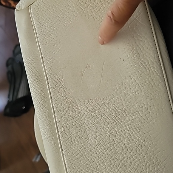 Olivia + Joy Leather Vintage Flap Front Tab Closure Bag in White - Picture 16 of 16